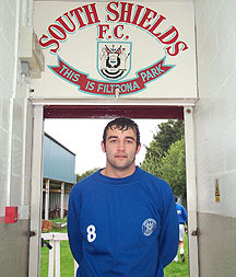 photo of footballer Richard Paxton