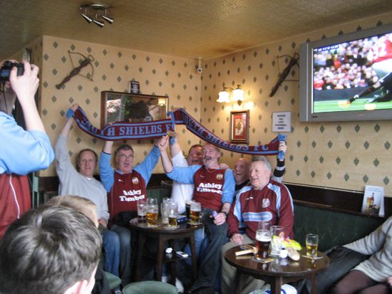 photo of south shields mariners supporters