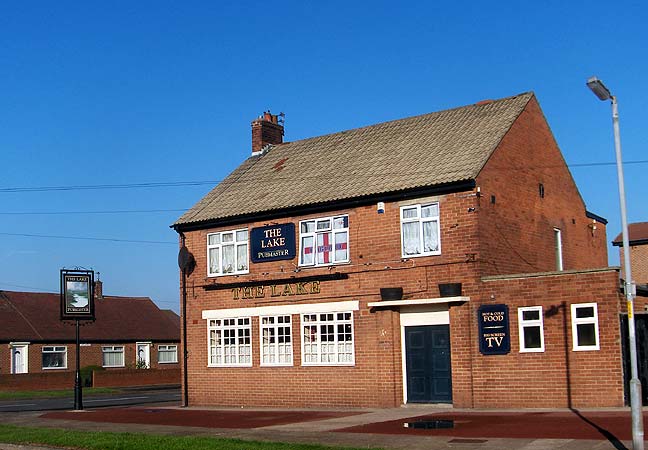 photo of the lake Pub Marsden