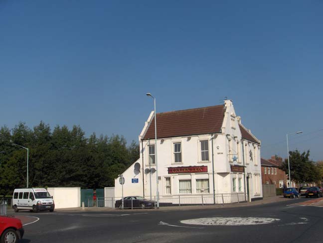 photo of the Golden Lion Bar Boldon Lane South Shields