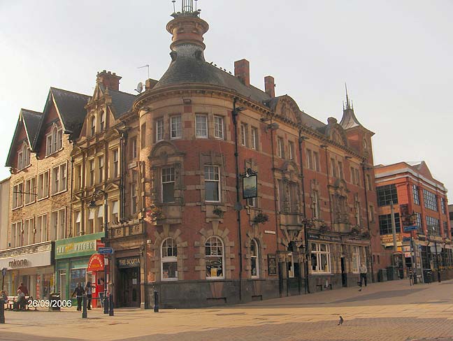 photo of the Scotia Pub Mile End Road South Shields