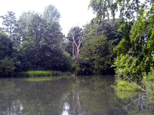 picture of Rock Village Lake